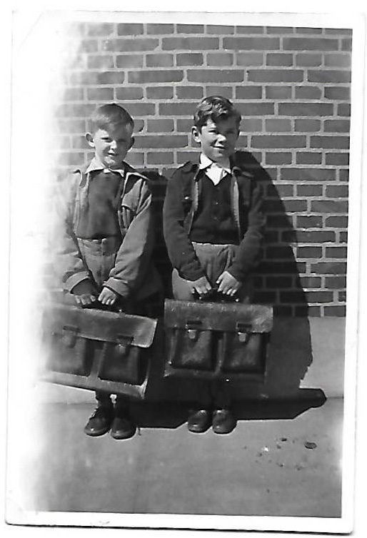 190826 Henning og Jørgen første skoledag